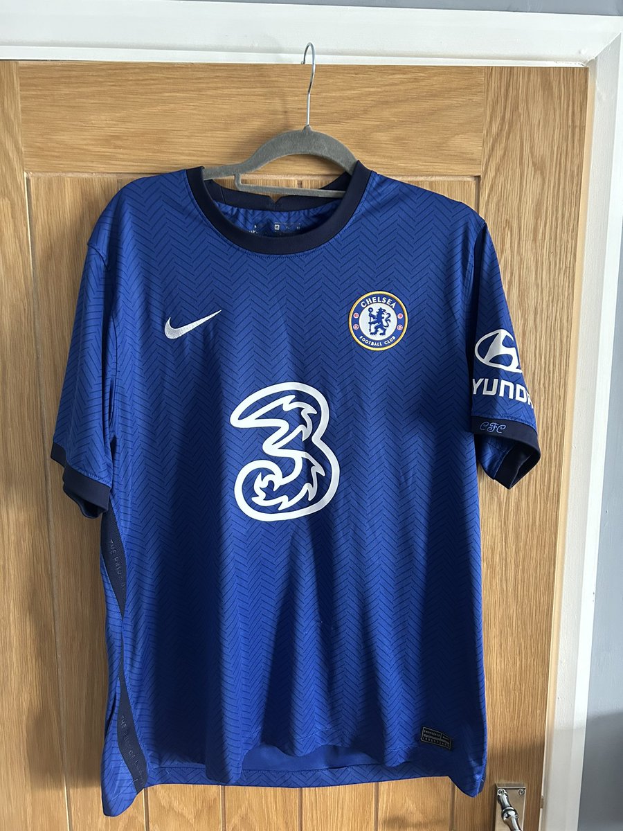 Tom_G97's tweet photo. @OJRestorations Unreal job restoring my 2 Chelsea tops! Would 100% recommend👍 https://t.co/X1QaXlyCQ2