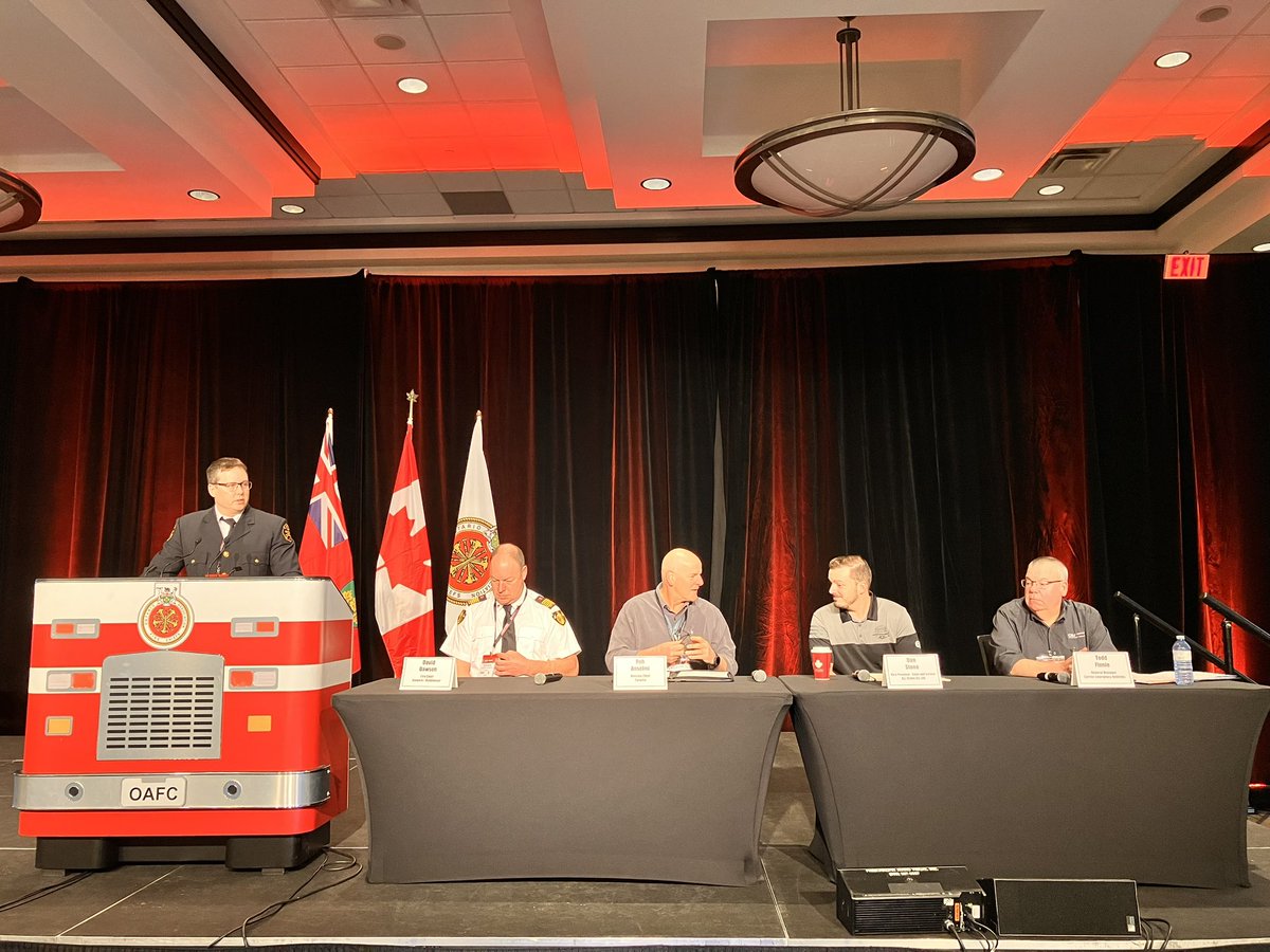ONFireChiefs's tweet photo. Some great insights shared by our experts. Thanks to Chief Dawson, Division Chief Anselmi, and to our Industry partners, Dan Stone (@AJStoneCompany) and Todd Finnie (Carrier Emergency Vehicles) for being part of the discussion. 

#firesafety #fireservice #ontario #OAFC2023 https://t.co/64E65wbySQ