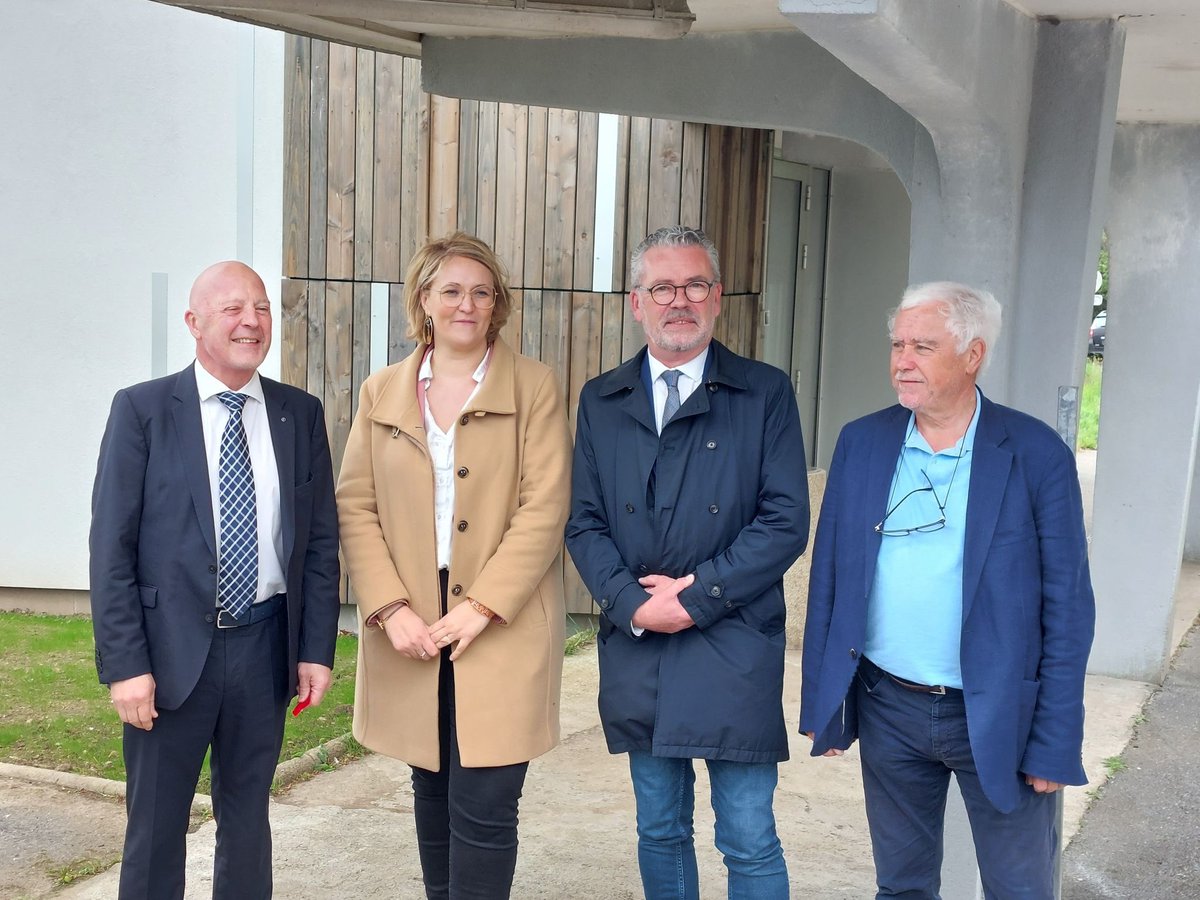 BruzacHubert's tweet photo. Inauguration en présence de Mme la Députée🇪🇺@MariePierreV @PascalOlivard et Philippe Leon des travaux réalisés à l’@IUTBRESTMORLAIX        2,5 M€ #REACTUE financés par l’Europe 
Félicitations aux équipes de l’UBO+Brest Métropole @FCuillandre de leur implication dans ce dossier https://t.co/2JV6PlE07H