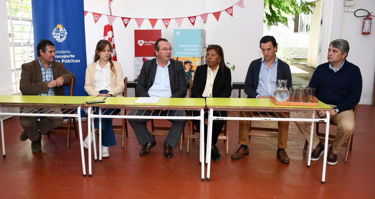 La Asociación Civil @feyalegriauy en #ElDorado, Colegio San Adolfo, contará con espacios exteriores accesibles y readecuará su sistema de desagües sanitarios a través de #ConveniosSociales.
👉Aportaremos $U2 millones en esta Asoc. que impulsa una educación integral de calidad 📚