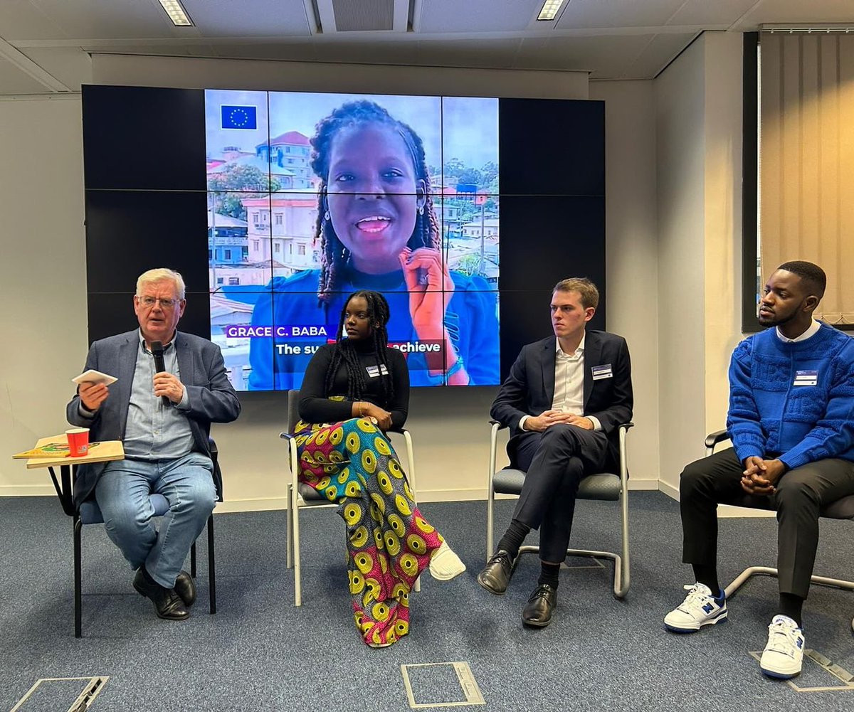 #EUOpenDay: It was a privilege to meet today ⁦@eu_eeas⁩ with 13 year old ⁦@franciscoactiv2⁩, who presented me with his book on climate change; and to join a panel with young leaders from the #OurVoiceOurFuture campaign which has already 57 million followers.