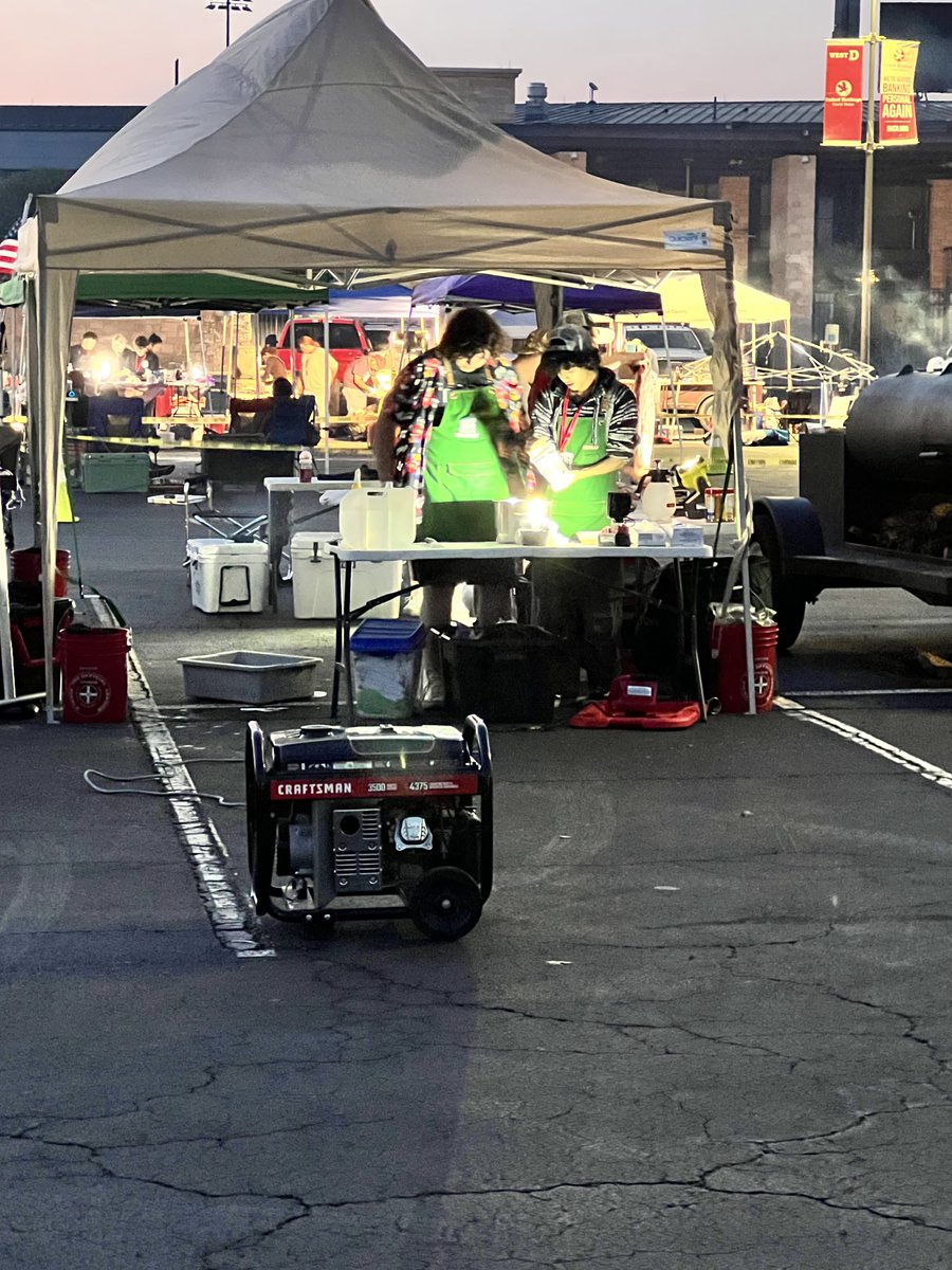 WGHSBBQ tweet media