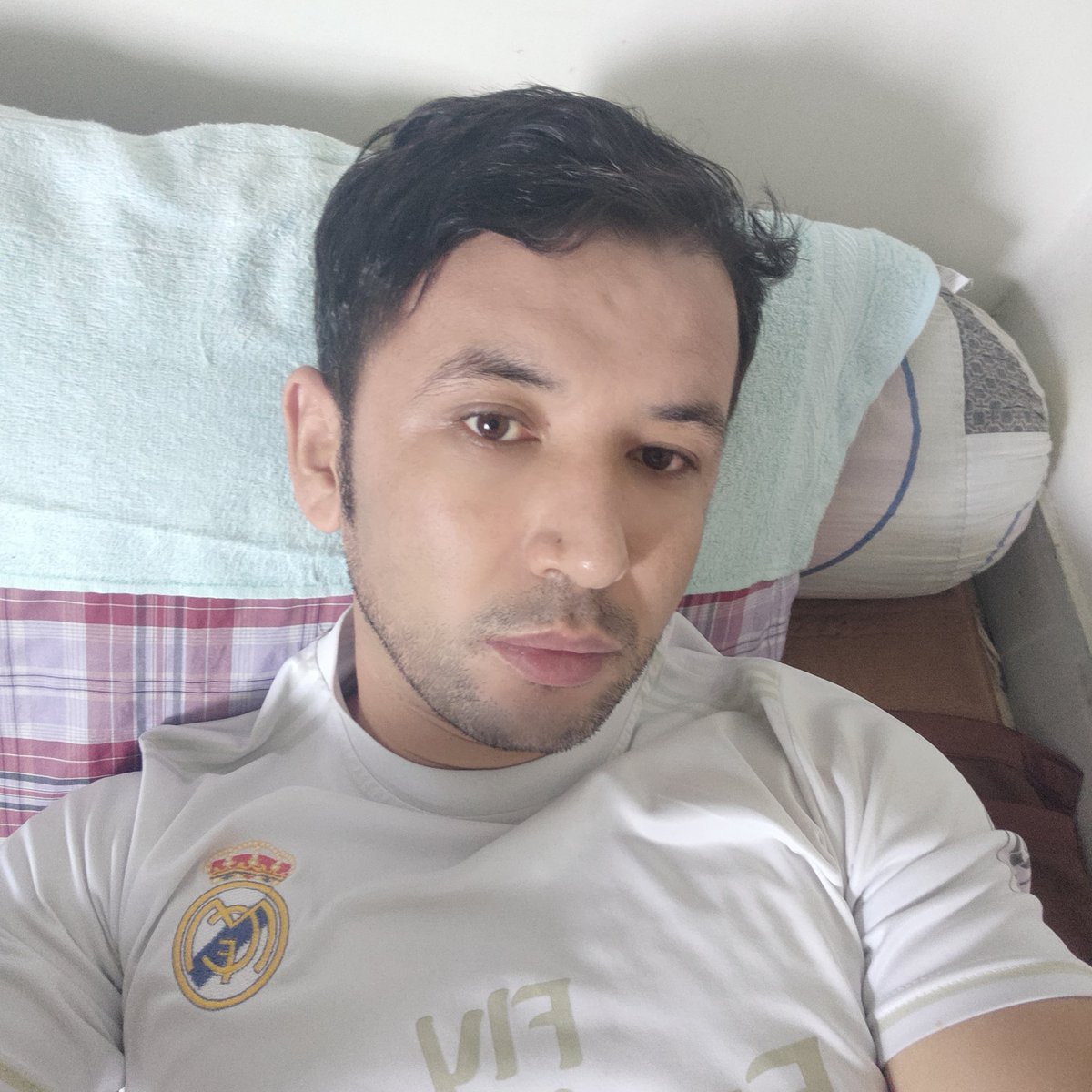 KhorramiRahmat's tweet photo. #NewProfilePic https://t.co/FhRdFVswVz