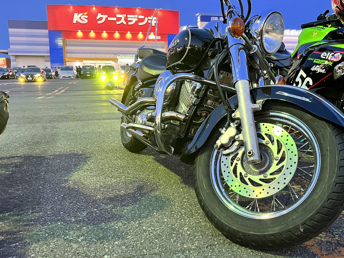 shoyoshida22's tweet photo. 名前 しょう
年齢 20
性別 男
身長 169
在住 岩手
愛車 DragStar Classic 400 XVS400C
 
皆さんとツーリングを楽しみたい

車 バイク 釣り 

よろしくお願いします🙇

#バイク乗りとして軽く自己紹介
#バイク乗りと繋がりたい https://t.co/AdbnEmU3Ma