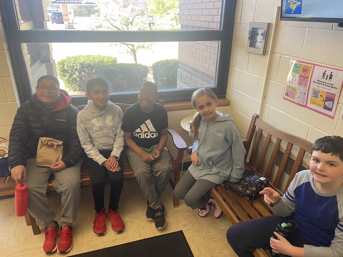 MrsMurphyDG58's tweet photo. Our 6th graders were surprised with exciting news this week— I will be their RISE teacher at Herrick! We also had an amazing morning at Herrick at Step-Up Day! Thank you @HerrickMS for hosting us! https://t.co/m0pgBJ1ymz