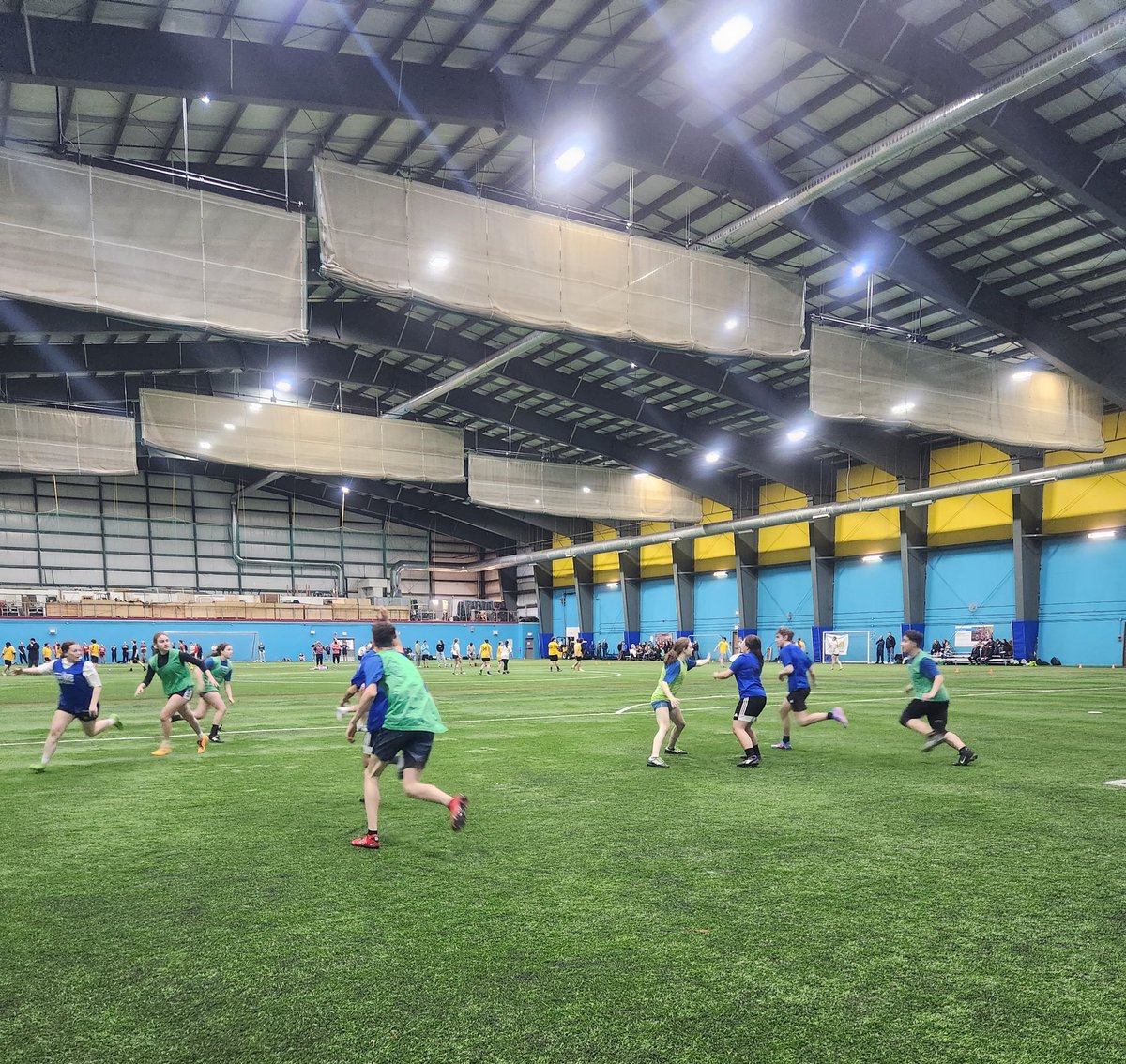 NL_ULTIMATE's tweet photo. Day one of our Sr. High Ultimate Provincial School Tournament has kicked off this morning. A great day of youth #ultimatefrisbee for participating @NLESDCA schools.
Thanks to #vscnl for helping to make the tournament happen! https://t.co/Cda6wyoZXH