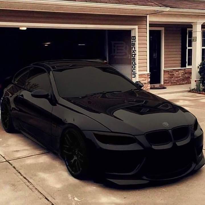 ミニミニ on Twitter "世界一黒いと言われる塗料「真・黒色無双」（英語名：MUSOU BLACK）を使用して全塗装をしたBMW😳"