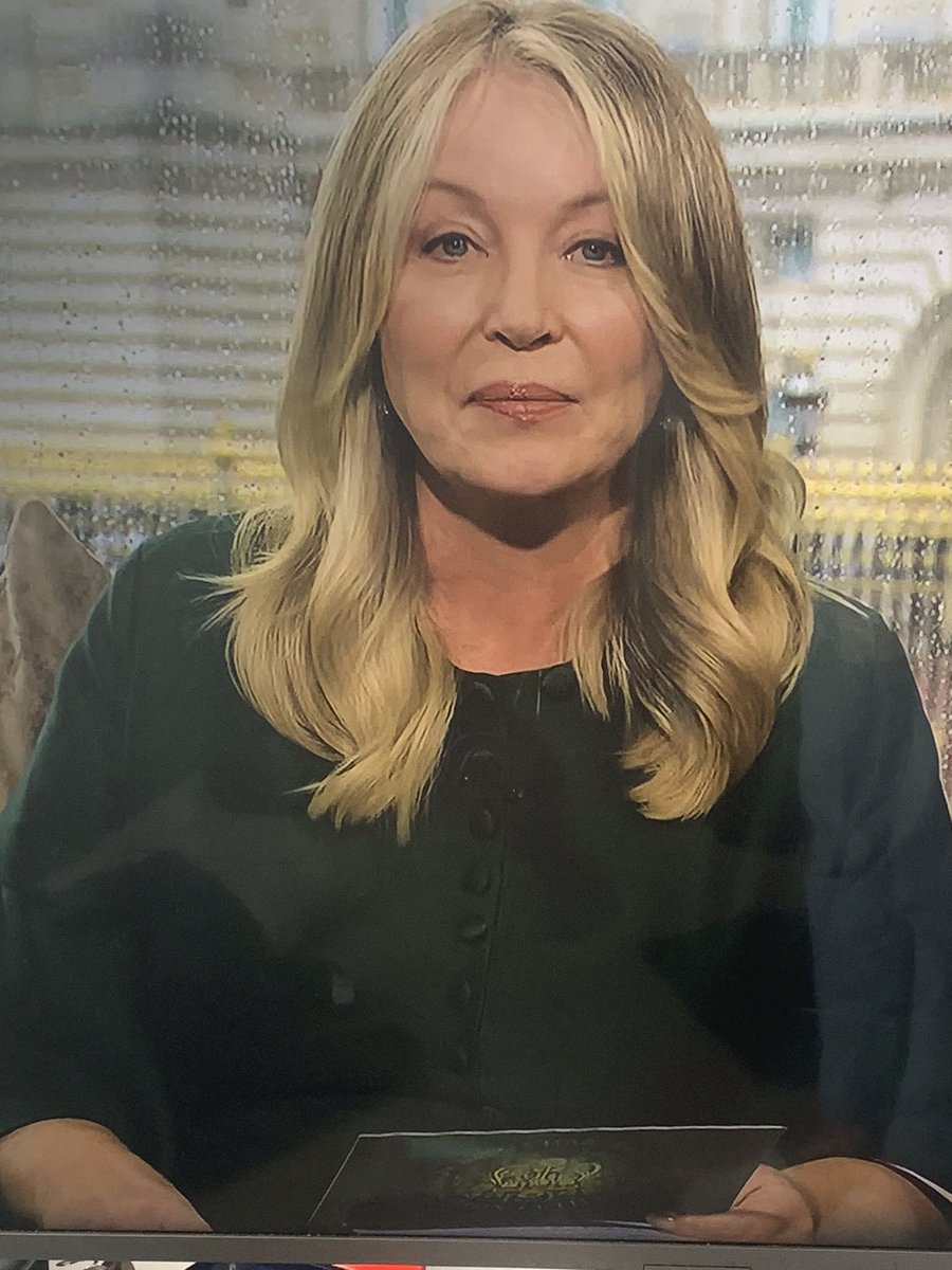 LoMa96538914's tweet photo. Anyone else adore Kirsty Young? She has such class and poise. #KirstyYoung #corrynash #Coronation2023 #Coronation  @BBCOne #bbc #bbcone https://t.co/UIbolF9U53