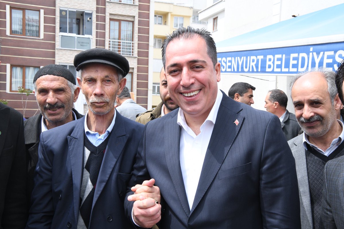 avtekinturan's tweet photo. 3. Bölge Milletvekili Adayımız Sn.@fvzdnt ile birlikte ilçe Yönetim Kurulu Üyemiz Sn. Fatih Kandemir’in vefat eden akrabası Engin Demir’in taziyesine katılım sağladık.
@Ahmet_Davutoglu @isamesihsahin @dogandemir41 @masallahcvs @EsenyurtGelecek https://t.co/x1MyKvvaVQ