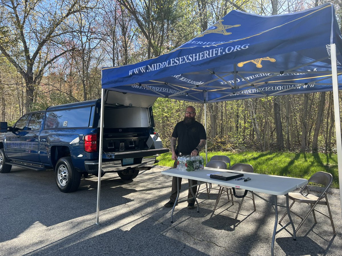 Members of the MSO are in Acton supporting today's community-based gun buyback initiative alongside <a href="/ActonMAPolice/">Town of Acton, Mass. Police</a>, <a href="/BoxboroughPD/">Boxborough Police</a> &amp; AB Cares. Staff will be on site at Saint Matthew's United Methodist Church from 9 am - Noon.