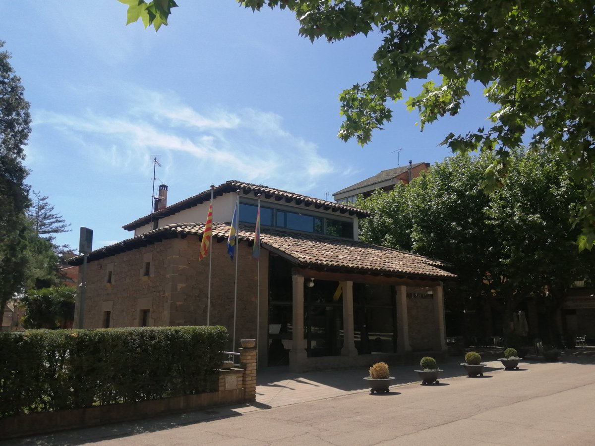 albertbalanza's tweet image. Primers dies de l'oficialitat d'una comarca històrica, el #lluçanès, i una bona excusa per passar per la capital, a #Prats, i arribar fins a @CalTrumfo, a #laTorredOristà #ulaula