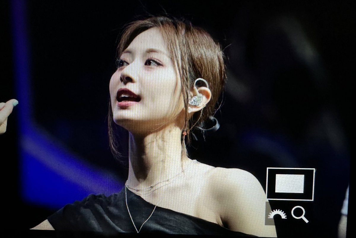 TenderHeart0614's tweet photo. 230506 Pre 💙💙💙
#쯔위 #트와이 #TZUYU #TWICE #쯔버블 #TWICE_5TH_WORLD_TOUR https://t.co/xH1bwau2Bp