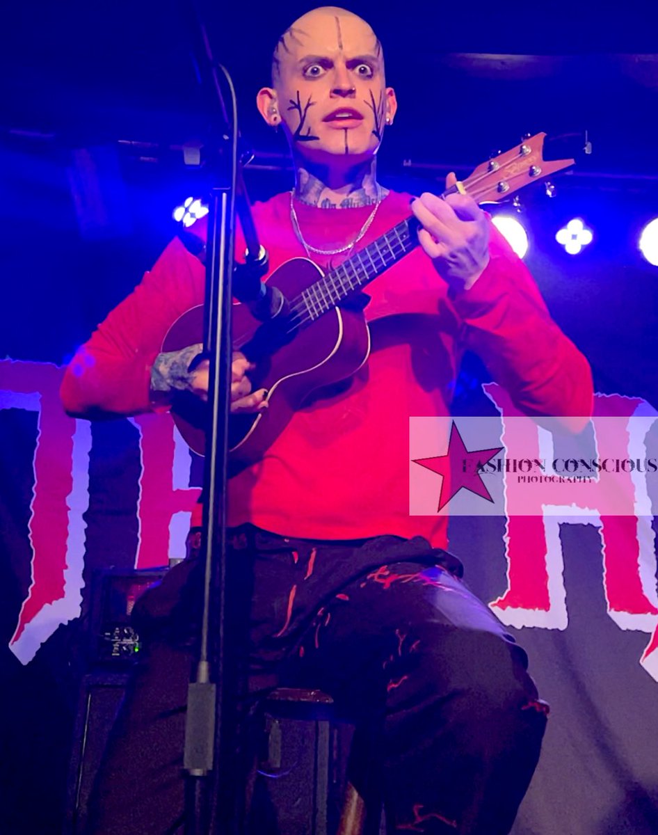 CrazyPinkLady's tweet photo. #munich 30th 2023 - the day I finally saw this one for real!Been waiting ever since 2016 with illnesses &amp; cancelled flights and life getting in the way three times before… let’s just say-I loved the @TheHaraBand show, but I deffo loved seeing him having fun onstage!@TheHaraZack https://t.co/6dB8tPz1ag