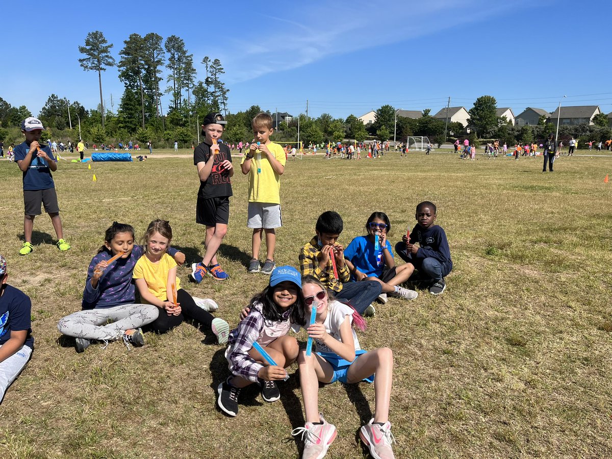 Mrs. Baxter tweet media