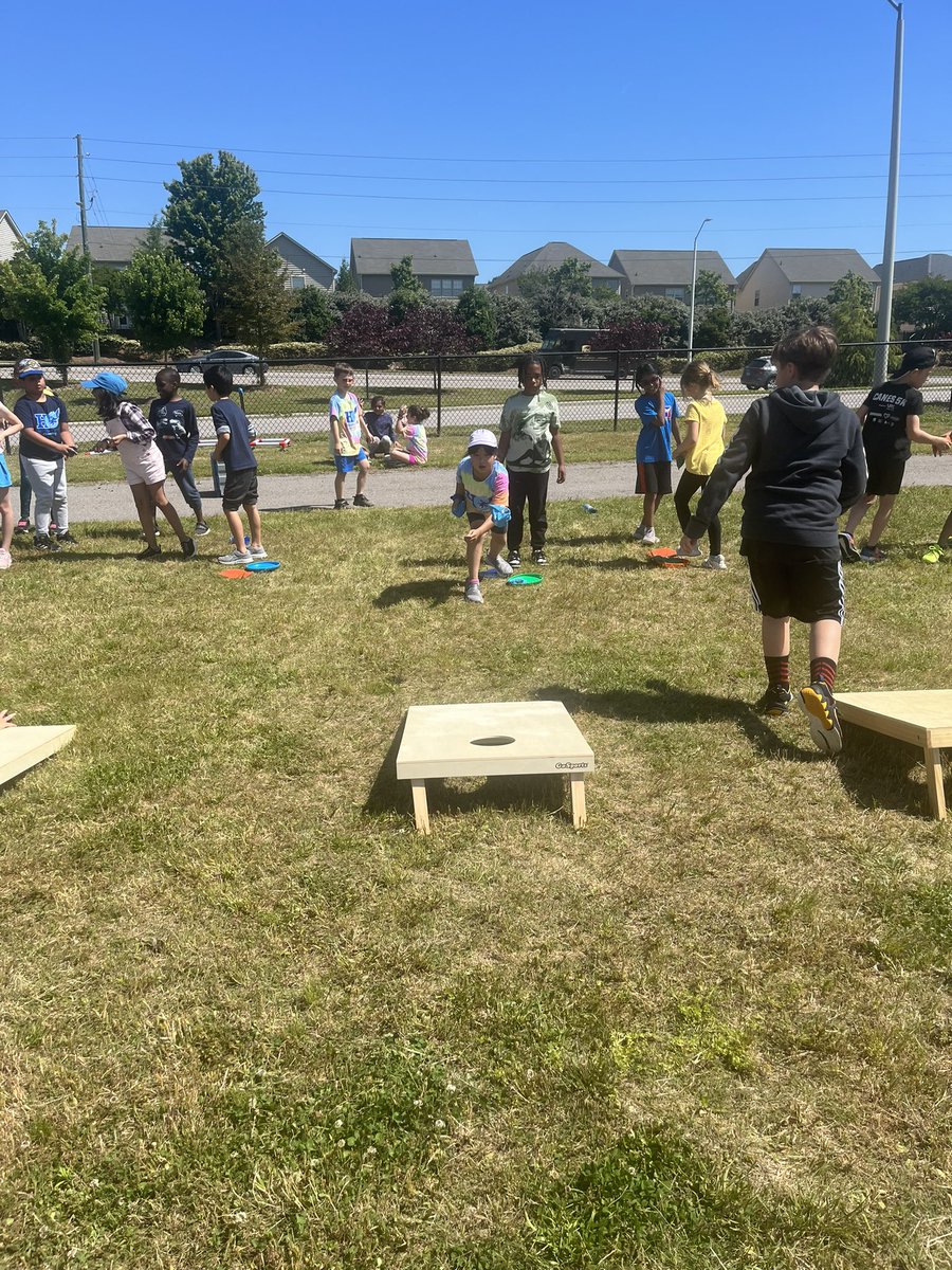 Mrs. Baxter tweet media