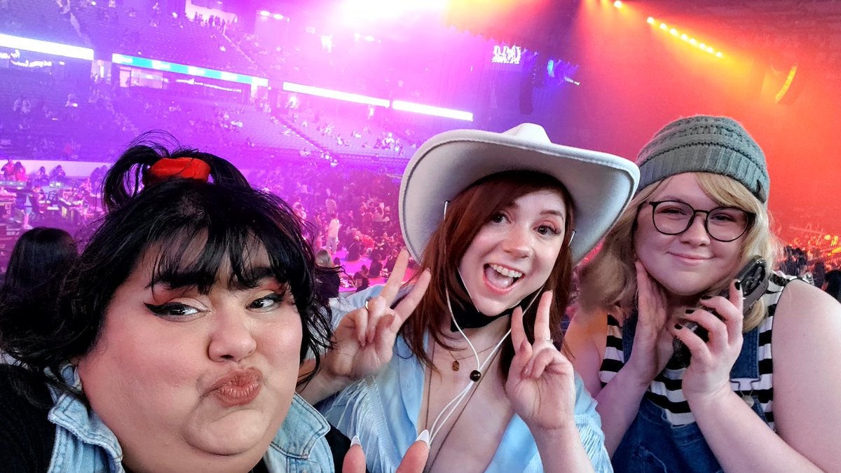 MaruBabie's tweet photo. Best night of my life https://t.co/x2YLcpBu0K