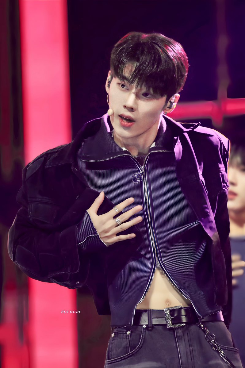 Legendary Kpop Abs βοΈ on Twitter: "2257. Lee Jeonghyeon / BOYS PLANET"