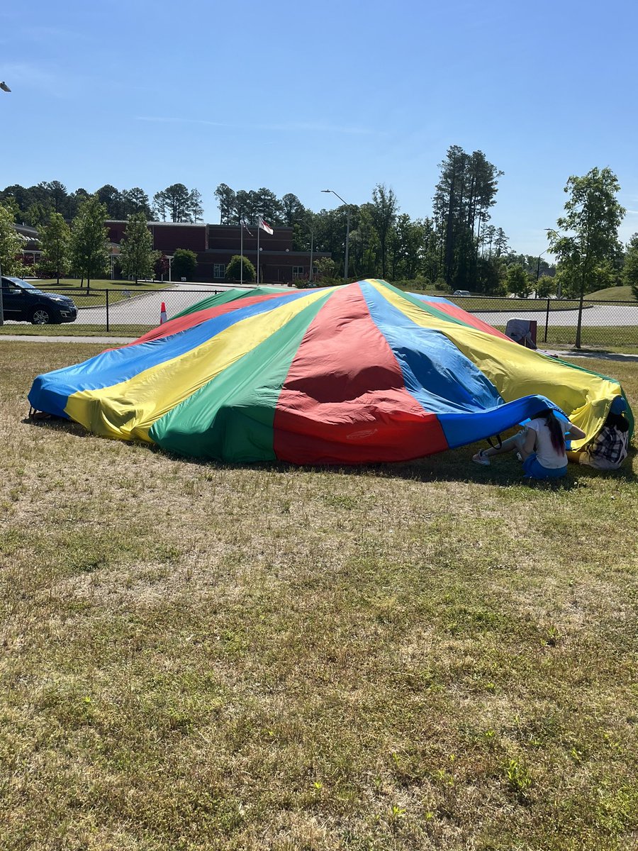 Mrs. Baxter tweet media