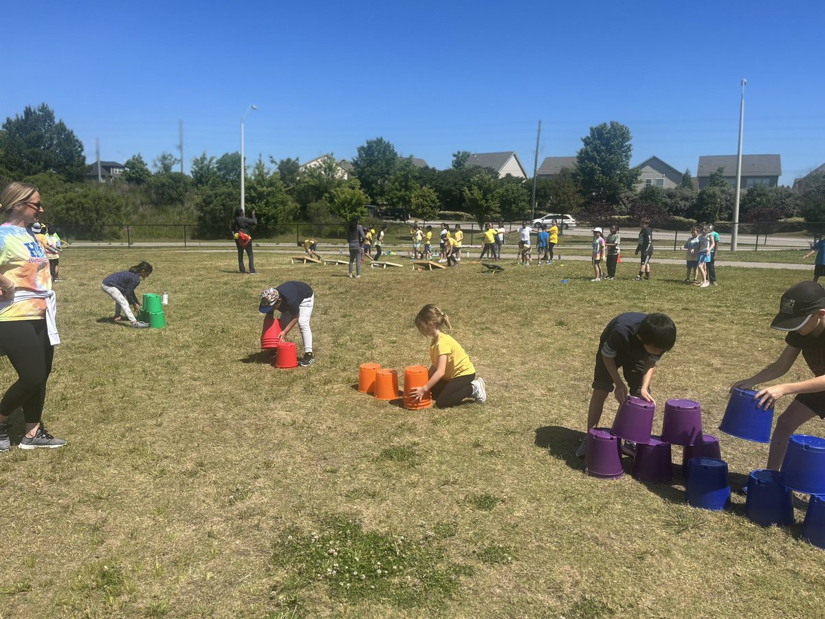 Mrs. Baxter tweet media