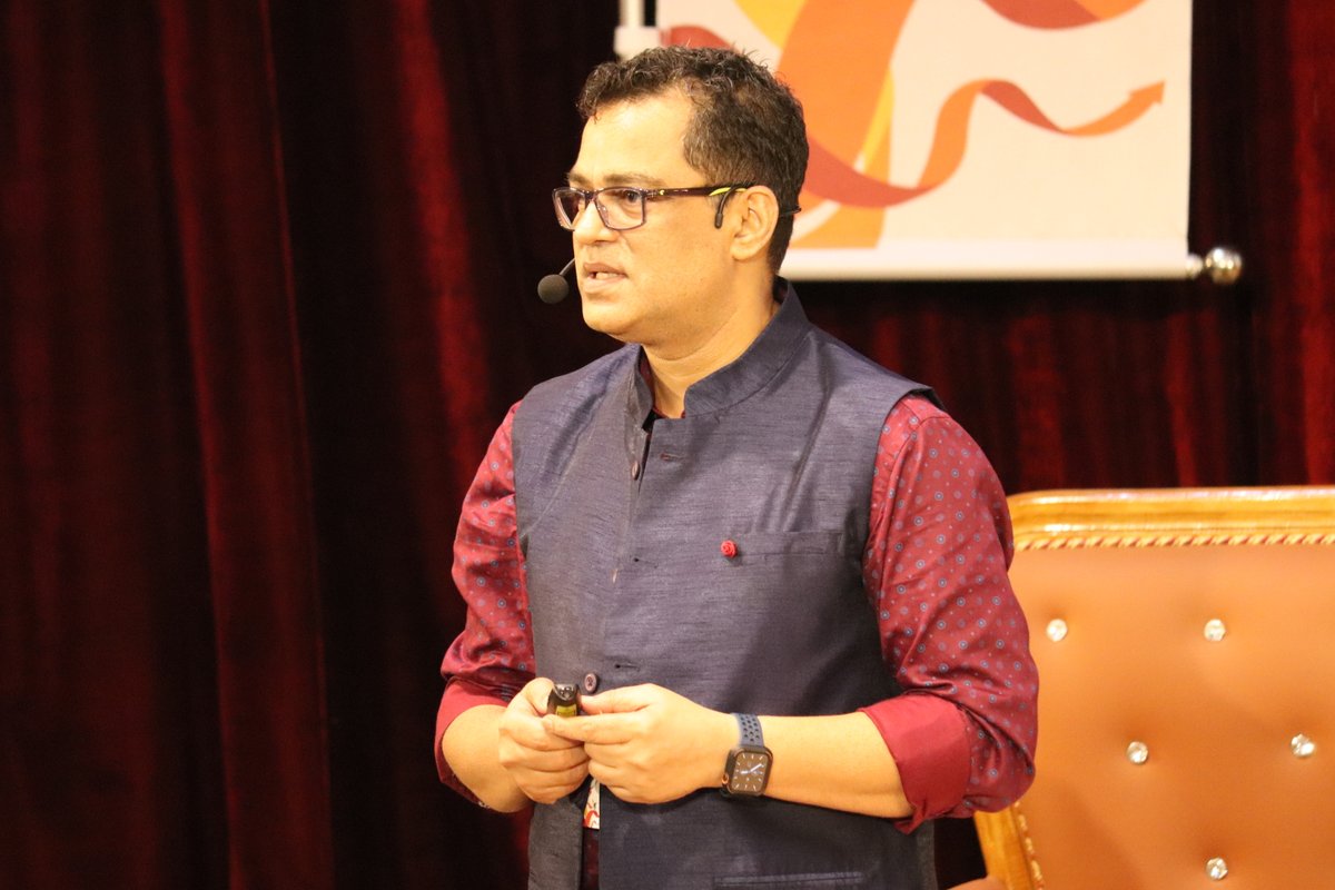 nsrcel's tweet photo. ✔️ Innovation is a combination of risk-taking, creativity, passion, and resilience where innovation leads to competitive advantage, new market development, and adapting to changing market dynamics.

#startup #NSRCEL #IIMB #SummitUp #entrepreneur #innovators #venturesuccess https://t.co/nM7T20gDcm
