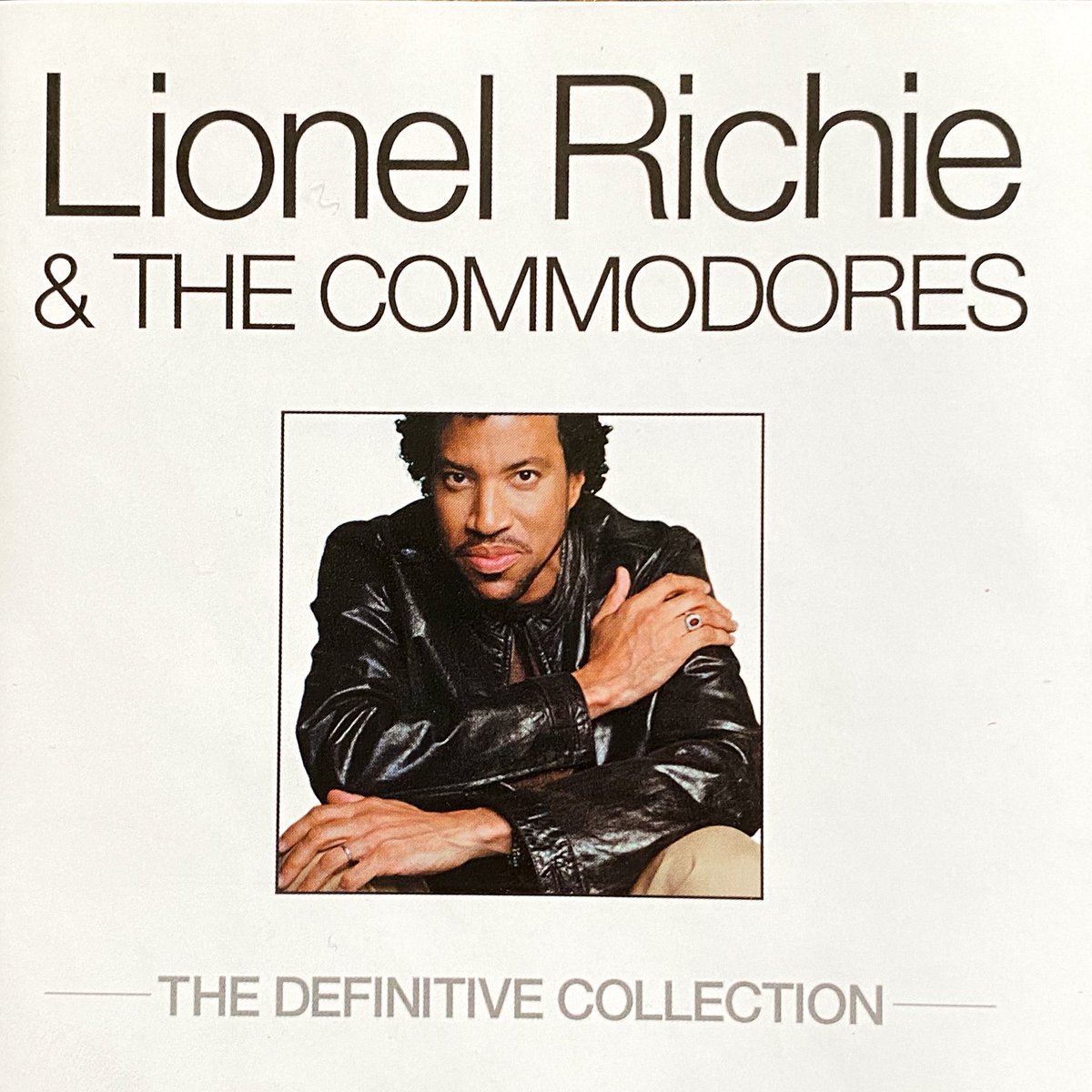 DzielakD's tweet photo. 🤷🏻 Nie ma nowych winyli z targu staroci, ale jest niezły CD - @LionelRichie i #TheCommodores. Ciepła muza w sam raz na niespotykanie zimy maj. I jest piosenka #SayYouSayMe z filmu #WhiteNights z @M_Baryshnikov48 & #GregoryHines - #VHS #TUMULT #Meloman ��
https://t.co/zCINdtcidl https://t.co/SGABPfcPEl