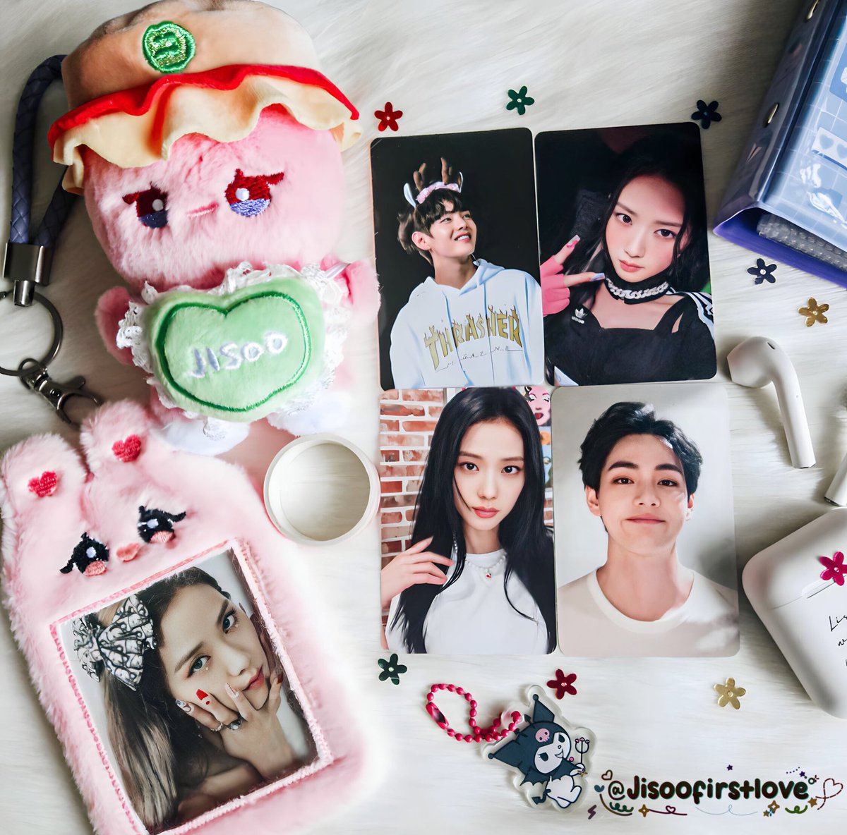 ୨୧ ━━━ ✿ #Licollects Today Mail  ੈ‧✩

After a long long time,Finally my Xiuxiu doll from China Jisoo Bar and Taehyung Rusa fmv 3 arrived safely and of course OFFICIALL  ˃̣̣̥⌓˂̣̣̥