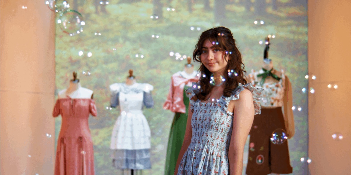 Just a few hours before the sold-out Fashion Film Premiere and Live Collection Preview at 7 p.m. tonight in the Gallagher Center!

Featured: Lena Blumberg (Inner Fairytale)

👉 Meet the designers here: fal.cn/3y1By