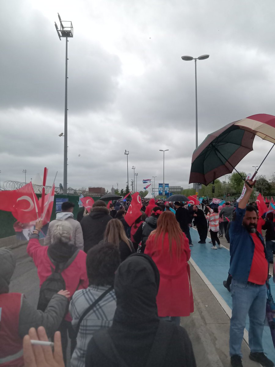 bariskayazb's tweet photo. 13. Cumhurbaşkanımız Kemal Kılıçdaroğlu nu selamlama ya ve desteğe geldik https://t.co/ryJNJNiDHs