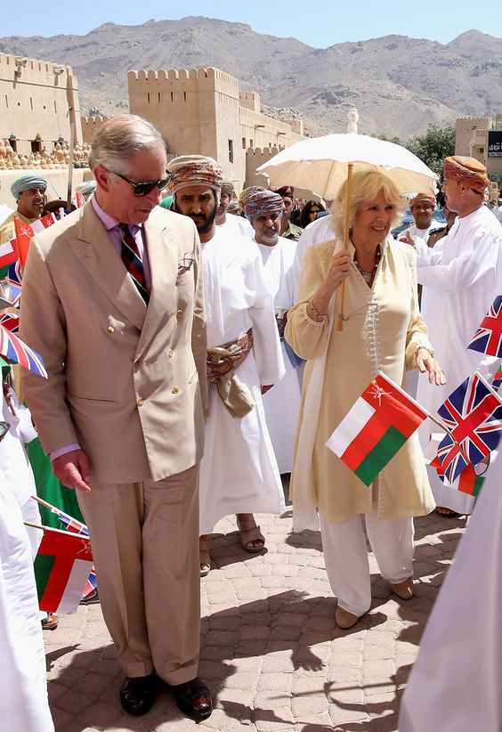 ukomandigihub's tweet photo. نهنئ صاحبيّ الجلالة الملك وقرينته الملكة بمناسبة تتويجهما. إنه حدث تراثي كبير بالنسبة لـ 🇬🇧 ، ويلقى صداه في أنحاء العالم 🌍. زار عشرات الآلاف من الأشخاص العاصمة 

#لندن لمشاهدة #تتويج_الملك_تشارلز3 https://t.co/NEbOz22pP3