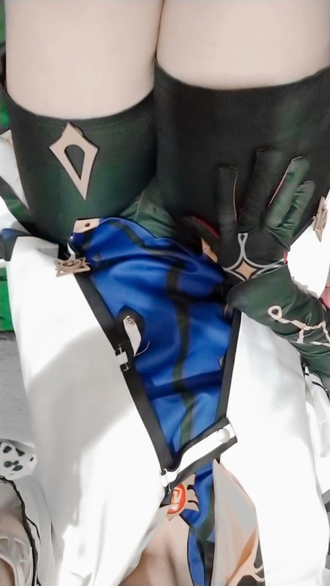 A_Stupid_Simp's tweet photo. So... Do I look good in my new cosplay?
SLAYYYYYYY https://t.co/Jv1icPpRjV