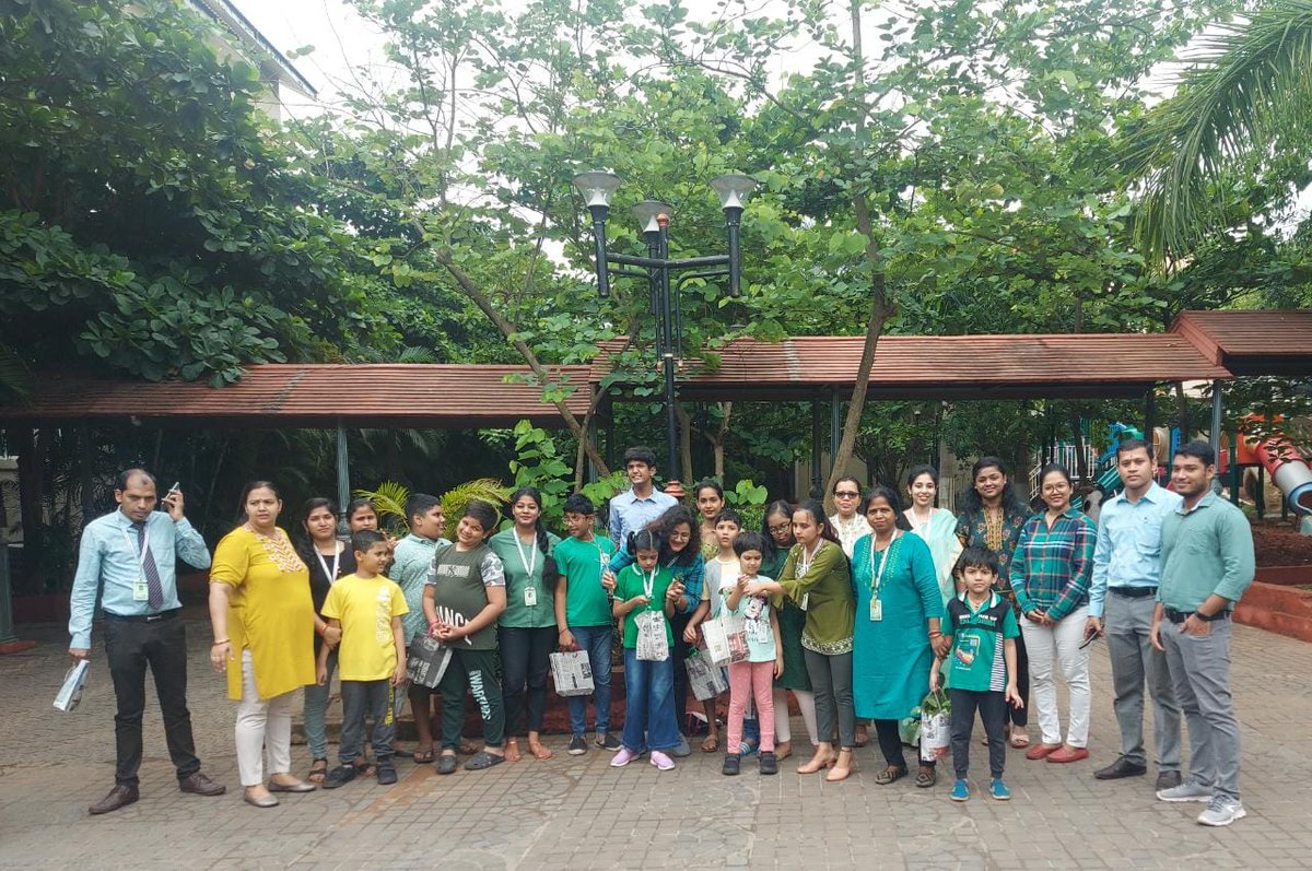 MonaLisaBal3's tweet image. Day 2, Summer Scamper Spree Update 🗞

With Mother’s Day being right around the corner, our kids explored and spent some time with the lesser known mama- Mother Nature. They’re ready to paint the town green with their enthusiasm 👏🏾

 #LovingNature #NatureExploration #SENGlobe