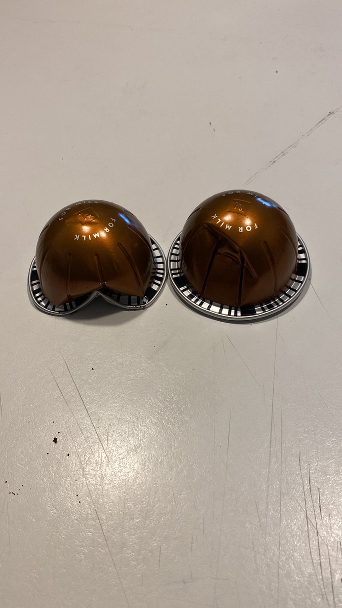 itzashlayy's tweet photo. Wtf is this @NespressoUSA ???? https://t.co/gC2dkRcsQS