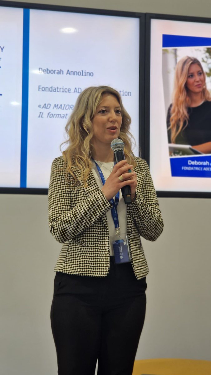 agenziaAD's tweet image. #constructiveday #beconstructive 
possiamo essere è vivere il cambiamento che vogliamo. 
Il giornalismo costruttivo è l’unica strada
percorribile per riscattare la professione giornalistica. @agenziaAD ✌️presenti al primo incontro del Network del giornalismo delle soluzioni!