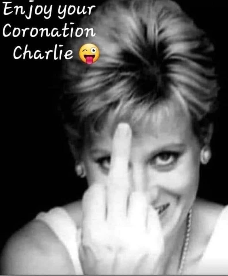 ashleycray1993's tweet photo. 🤣🤣🤣 #Coronation https://t.co/1AJmzhIDsL