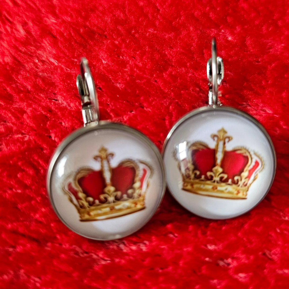 sweetnitika's tweet photo. #Coronation2023 https://t.co/NI5mZusQIw