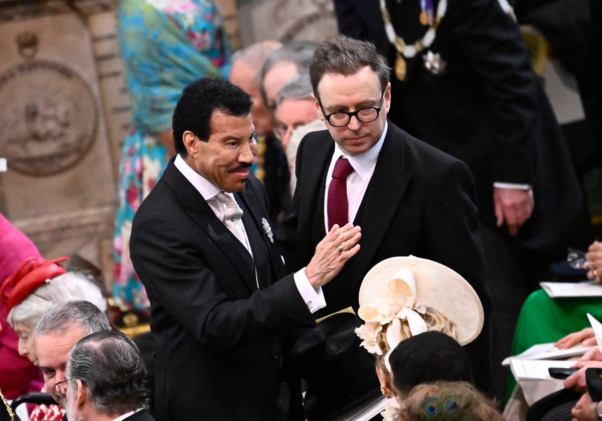 washingtonpost's tweet photo. Singers Katy Perry and Lionel Richie arrived at King Charles III's coronation ceremony. They will be performing on the grounds of Windsor Castle on Sunday, May 7 to celebrate the new monarch and his wife. Other artists starring in the concert include British band Take That, opera singers Andrea Bocelli and Sir Bryn Terfel. https://t.co/vDNdp9IWVt