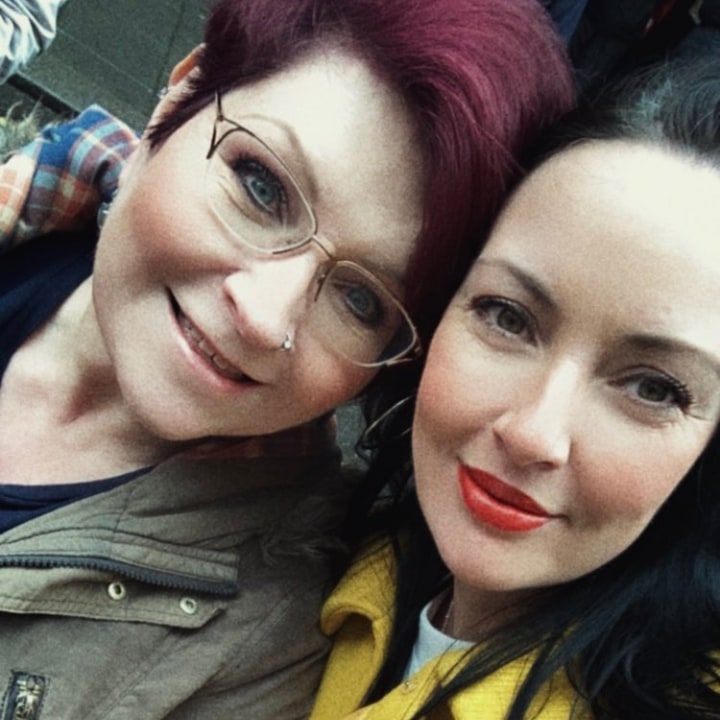 aero_kitkat's tweet image. Tune in to @BHouseRadio right now to listen to three hours of fabulous music courtesy of the lovely @NickiDonohoe #offthepeg Very sadly the last show on Barrelhouse for Nicki, but watch this space! 'Cos you know she'll be back 😉❤️