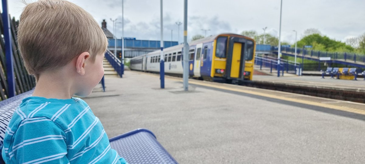 ukrailadventure's tweet image. I feel like we've been to a rock concert and our ears are bleeding but that was epic 😆 I never been on one of these, but spent many hours on the 153s back in the day. Forgot how much noise they made!! #class155