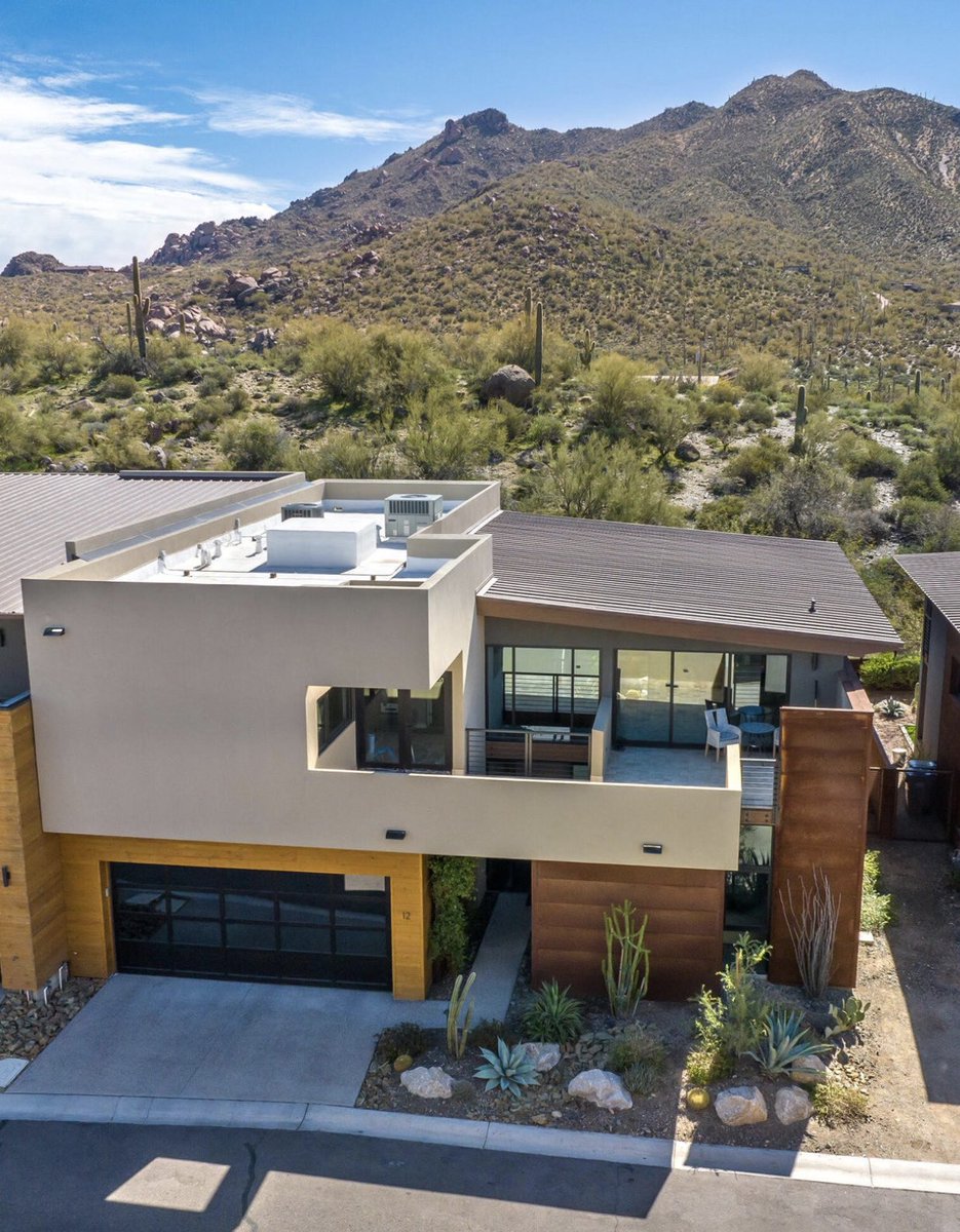 JUST SOLD in #CaveCreek for $1,676,000. Stunning architecture with beautiful views!