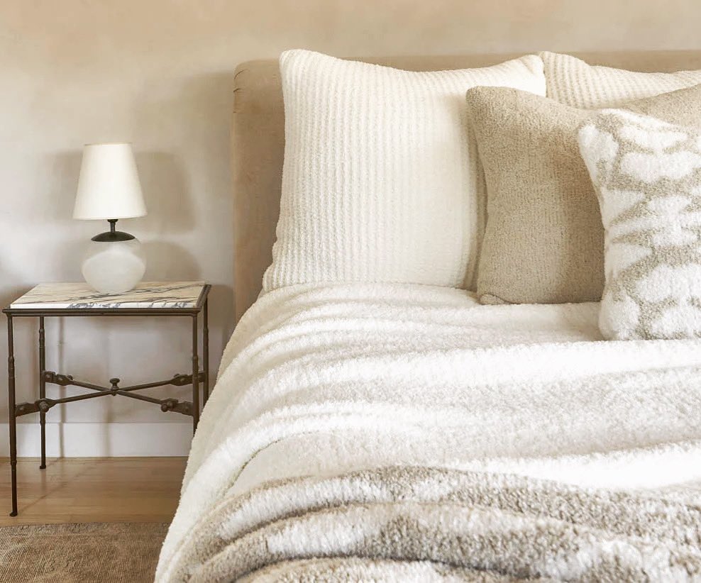 shopcbdecor's tweet photo. 20% OFF @shopcbdecor Pillows, throws and blankets to take your lounging to the next level! https://t.co/q72zYp7Xut #kashwere #kashwerethrows #spaslippers #kashwereslippers #plushslippers #mothersdaygifts #cozythrows #weddinggifts #giftboutique #rusticmoderndecor #kashwerepillows #organicdesign  #oprahsfavoritethings #rusticmodernfurniture #modernhomes #organicmodern #casabelladecor #shopcasabelladecor