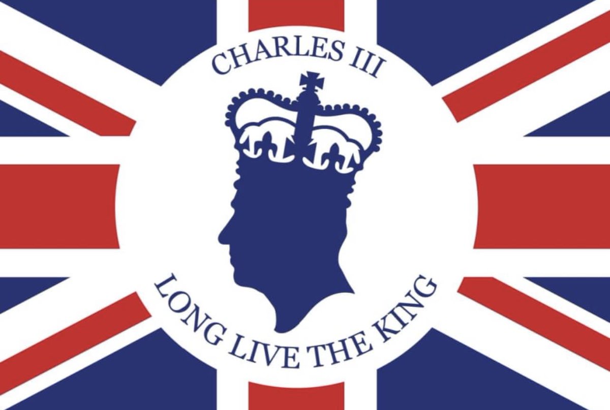 PaxtonsHead's tweet photo. God save the King https://t.co/oyP6Xhf5aU