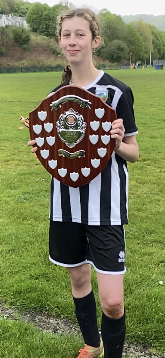 NikkiOsullivan's tweet photo. U15s boys league champions - with a game to go. Stressful run in with matches against the top teams. 21 matches 18w, 2d 1l - 87 goals scored, 17 conceded. Best defensive record in the league.
#awesometeam #fabparents  #amazingcoaches #uppatown #thisgirlcan https://t.co/MTCdKRYjxk