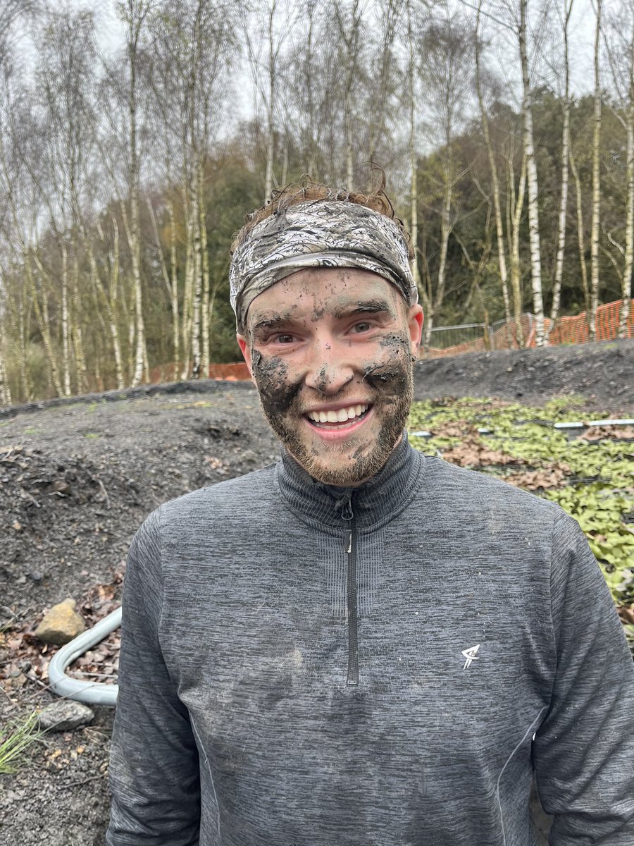 jcyboyz's tweet photo. Muddy boyz 
#gay #mudrun #mud #adventure https://t.co/mNyhgzrOSW
