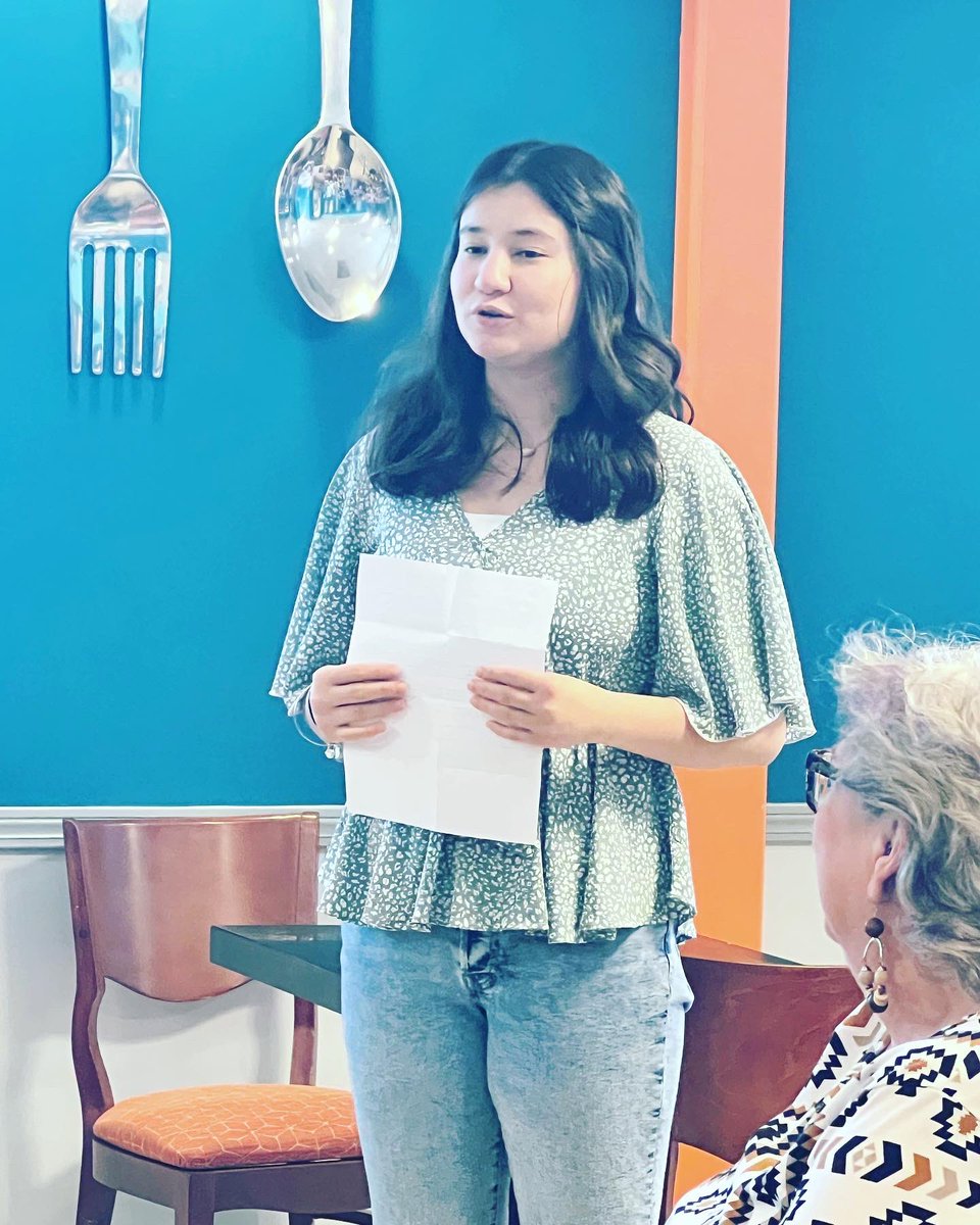 BTBiosci's tweet photo. Celebrated a beautiful 13 year partnership with UC Health West Chester with a delicious Cinco de Mayo lunch at Cafe Lee! Current and alumni shared how there experiences with UC Health professionals guided them to their passion! #valuedpartner #experientiallearning #onebutlertech https://t.co/zMNmnvogOj