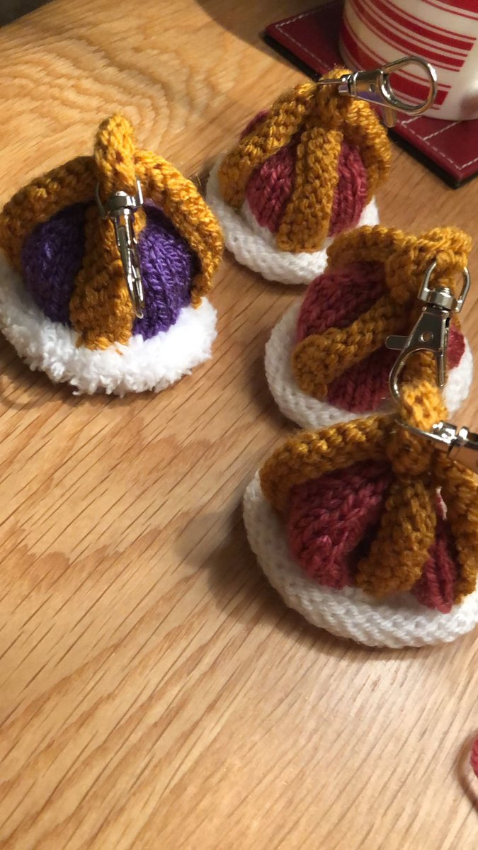 TwinRiversWI's tweet photo. Our crafters have been very busy knitting crowns which we have hidden around Coleshill. There have been lots of excited families searching and finding!! Still some out there! #Coronation https://t.co/cwRAce1FYL