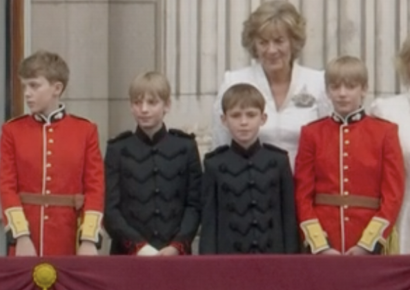 So nice to see Libertines fans and My Chemical Romance fans coming together like this