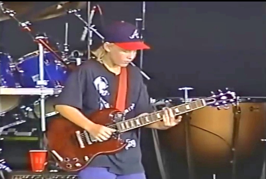 13 year old Derek Trucks - Layla
#DerekTrucks

youtu.be/iL_LrvPriaE