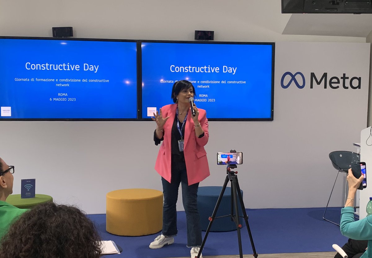 vapost's tweet image. “Ce l’abbiamo fatta!
Riprendiamo in mano l’#informazione e ritorniamo alla sua essenza, a partire dal rispetto per il pubblico”
@assunta73 
#constructiveday
#beconstructive