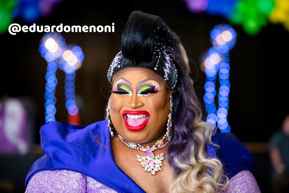 eduardomenoni's tweet photo. 🚨| ÚLTIMA HORA: DURÍSIMO GOLPE al lobby LGBTIQ+. Famoso “drag queen” trans de Pensilvania fue arrestado por 25 cargos de PORNOGRAFIA INFANTIL. Brice Williams era un asesor de niños en ‘transición’ y actuaba como una drag llamada Anastasia Diamond. ¿Qué opinas de estos pedófilos? https://t.co/bP7Z32vj0u