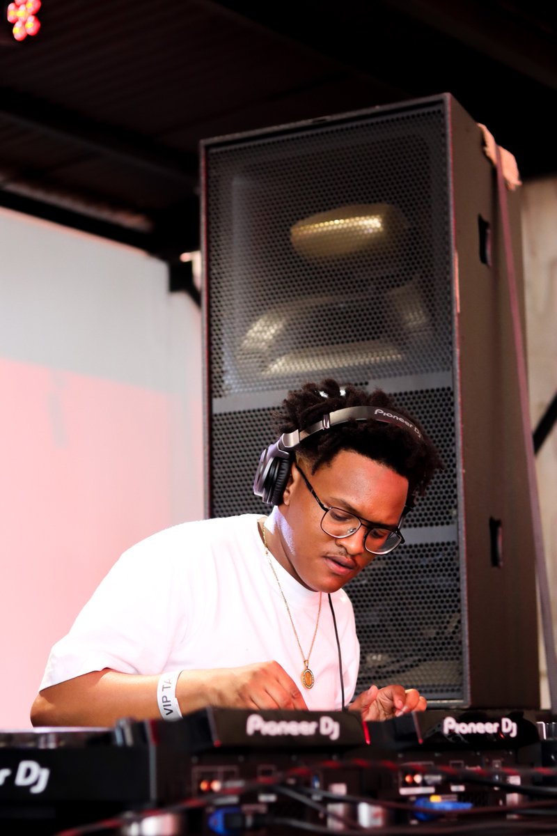 Phodii_DJ's tweet image. See you on the dance floor! 👊🏾💙 #IslandParty